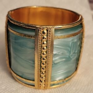 Cuff bracelet, beautiful Boho marbled turquoise look. Closes fully.